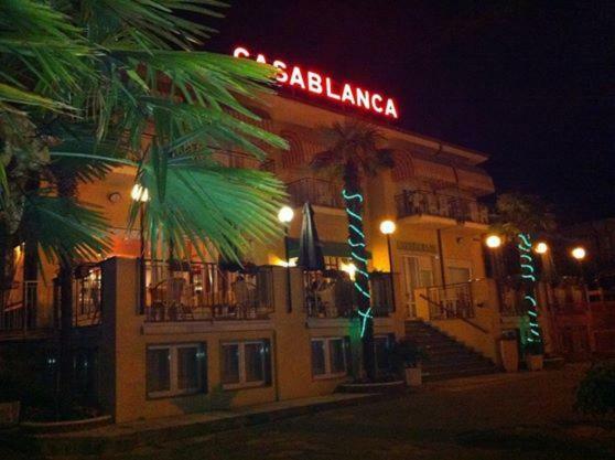 Hotel Casablanca Lazise Bagian luar foto