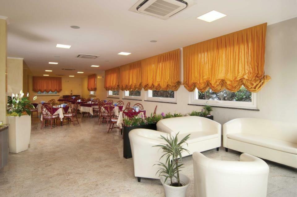 Hotel Casablanca Lazise Bagian luar foto