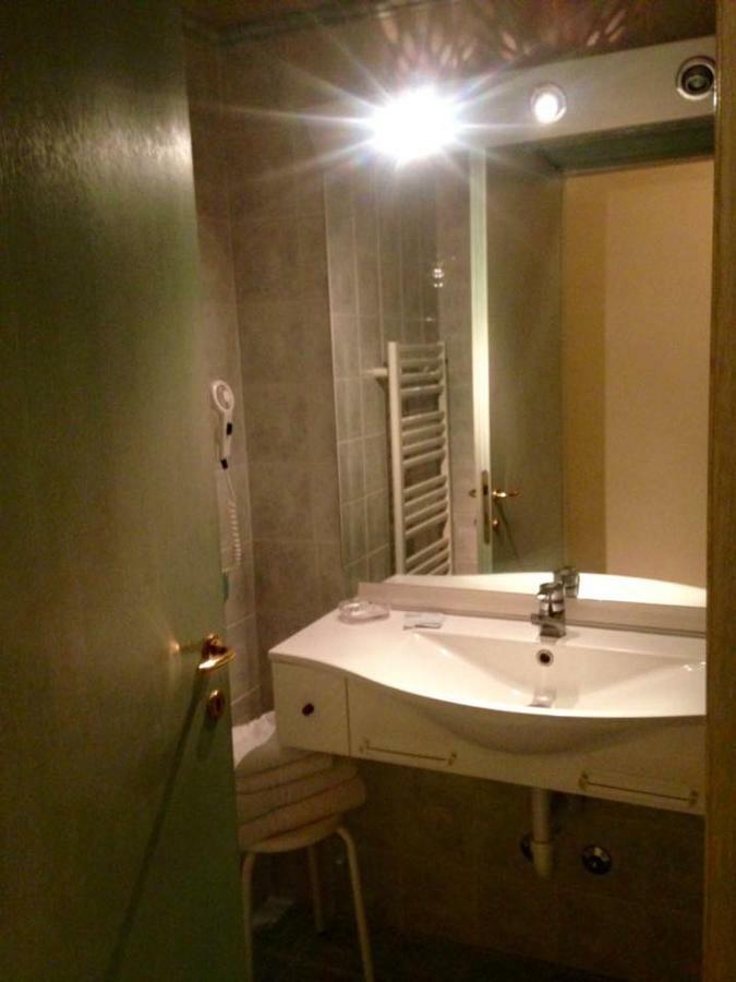 Hotel Casablanca Lazise Bagian luar foto